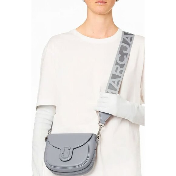 Marc Jacobs Women's The Messenger Saddle Bag Small In Leather Gray OS - Picture 1 of 14